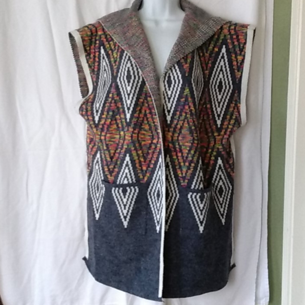 Lauren Michelle hooded poncho
